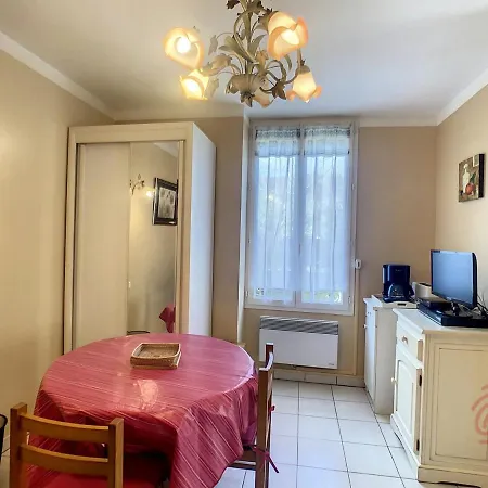 Studio Confortable Avec Wifi Et Animaux Acceptes, Proche De Lamalou-Les-Bains Ламалу-ле-Бен